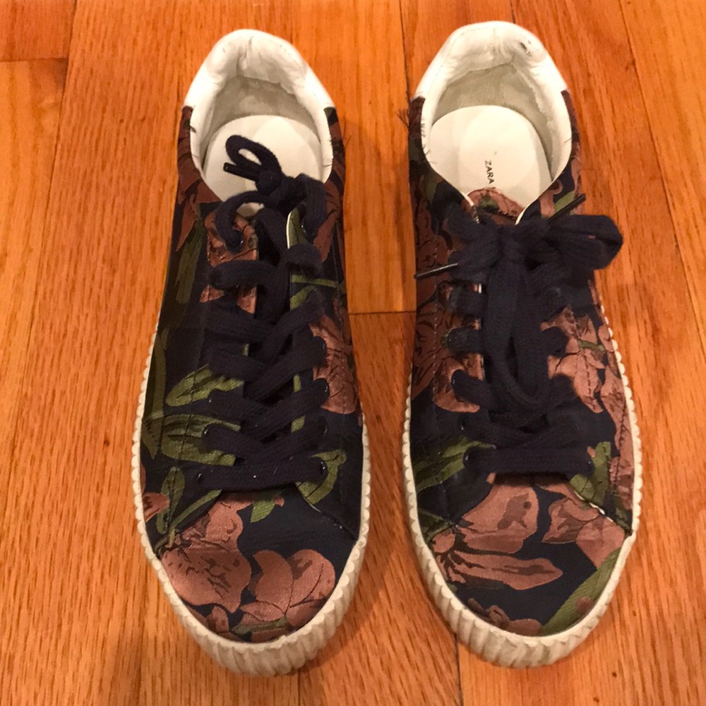Zara floral print sneakers Size 6